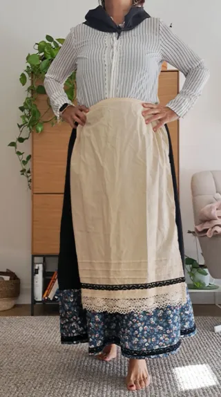 Traje completo 95cm, regional,casera,aldeana,neska