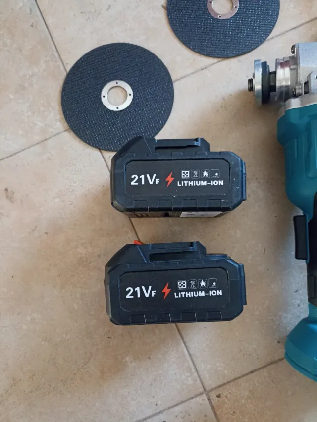 Amoladora Angular 21V con Baterías