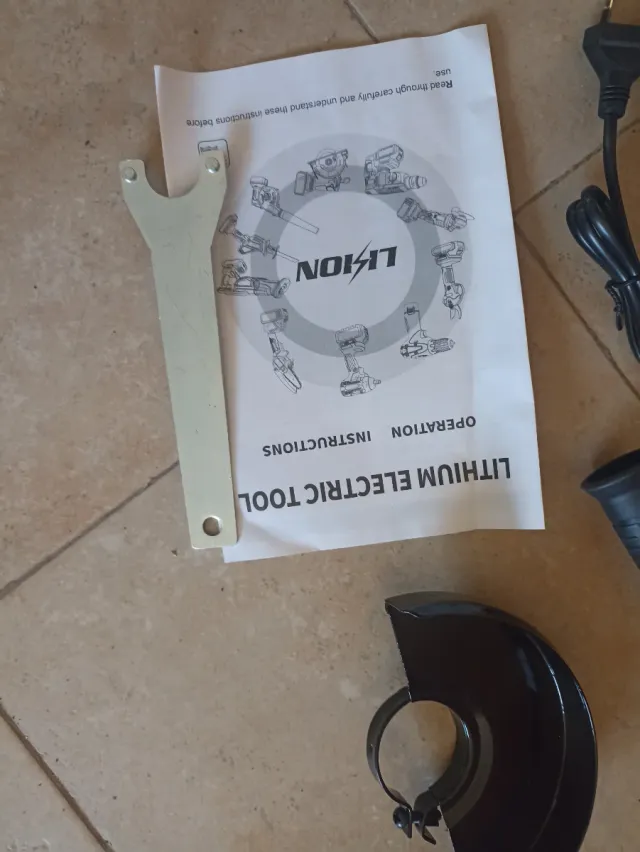 Amoladora Angular 21V con Baterías