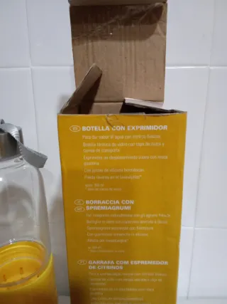 Bottiglia Ernesto con spremiagrumi