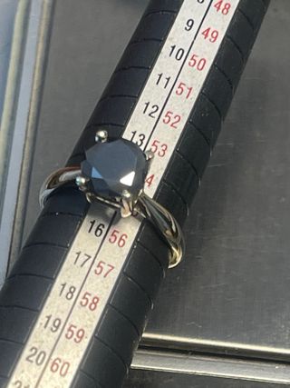 Anillo Oro 18k Diamante Negro 1.71 Ct