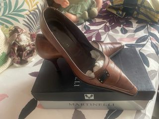Zapatos de salón Martinelli piel moka talla 38