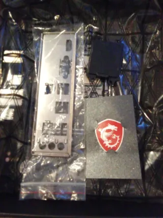 Placa BaseMSI PRO H610M-E DDR4 + CPU i3-12100F+RAM