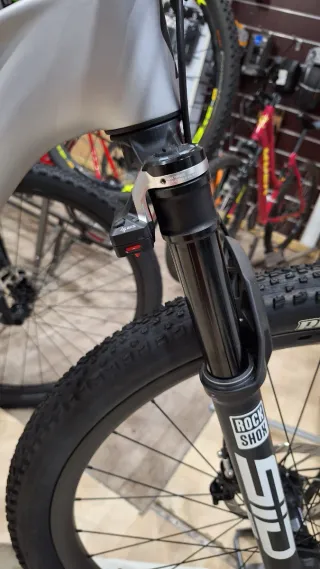 Spark RC World Cup Cuadro + Suspensiones Flight At