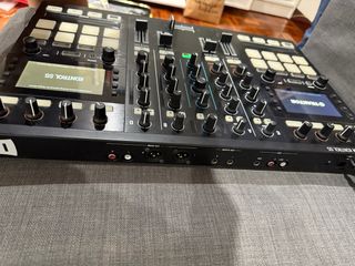 Native Instruments Traktor Kontrol S5