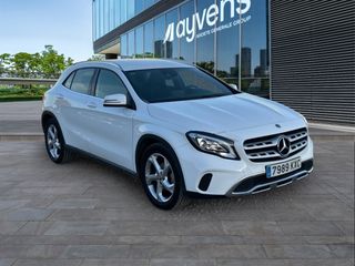 Mercedes-Benz GLA 180 90 kW (122 CV)
