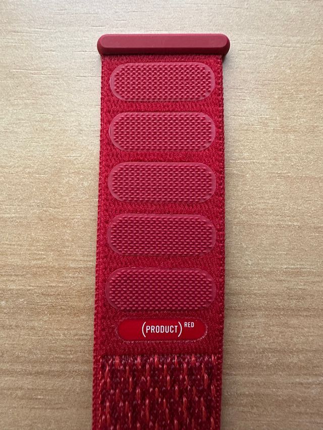Apple Watch 40mm. Product Red 2018 Sport Loop