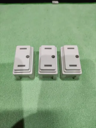 3 Bases Enchufe Eunea Metropoli