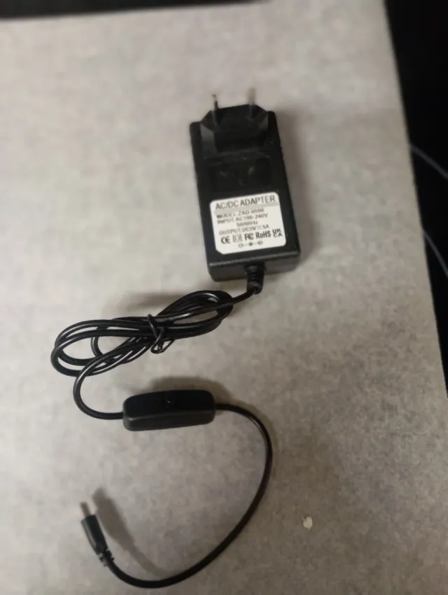 Adaptador Corriente AC/DC 5V 2A