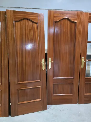 Puertas de paso madera