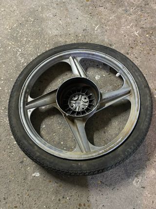 Llanta Vespino F18