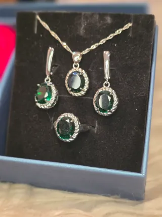 Conjunto Acero Hipoalergénico Esmeralda