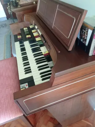 Órgano Hammond Años 80