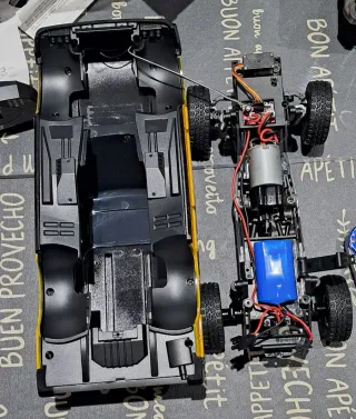 Coche RC LD18401 1/18