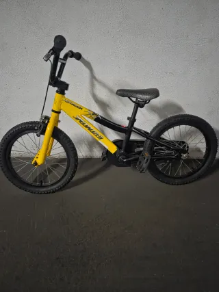 Bicicleta Specialized Hotrock 16 pulgadas 3-7 años