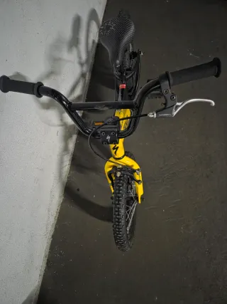 Bicicleta Specialized Hotrock 16 pulgadas 3-7 años