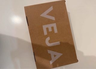 Zapatillas Veja Blancas y Rojas