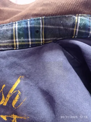 Abrigo azul y verde estilo preppy