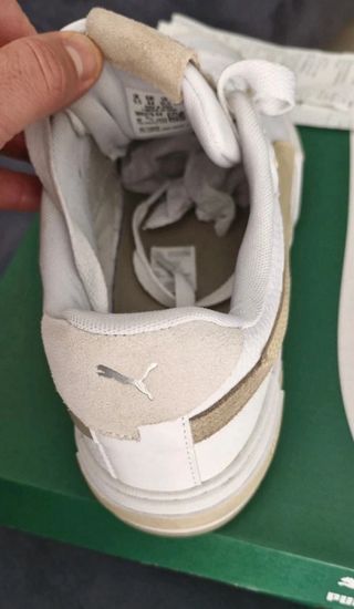 Zapatillas Puma Edición Limitada Blancas y Doradas