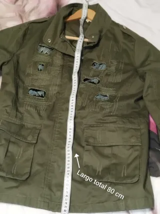 Parka Caqui Oversize con Diseño Único y Brillos XL