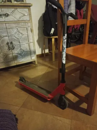 Patinete infantil rojo