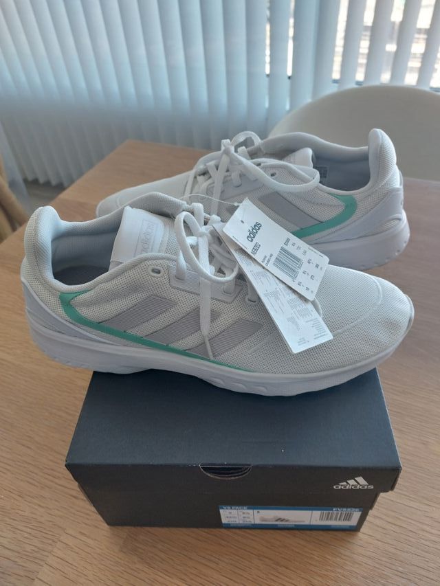 T42 2/3. Adidas Nuevas Nebzed