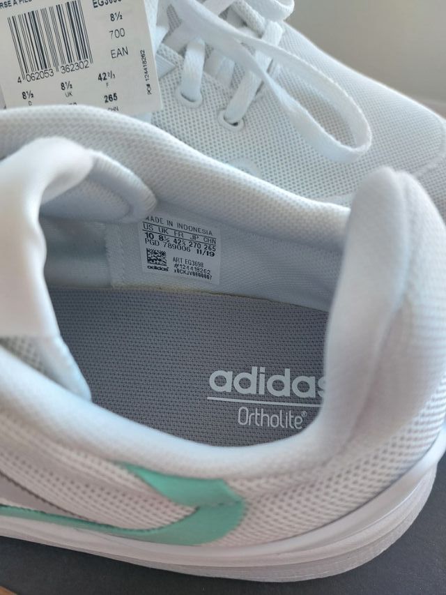 T42 2/3. Adidas Nuevas Nebzed