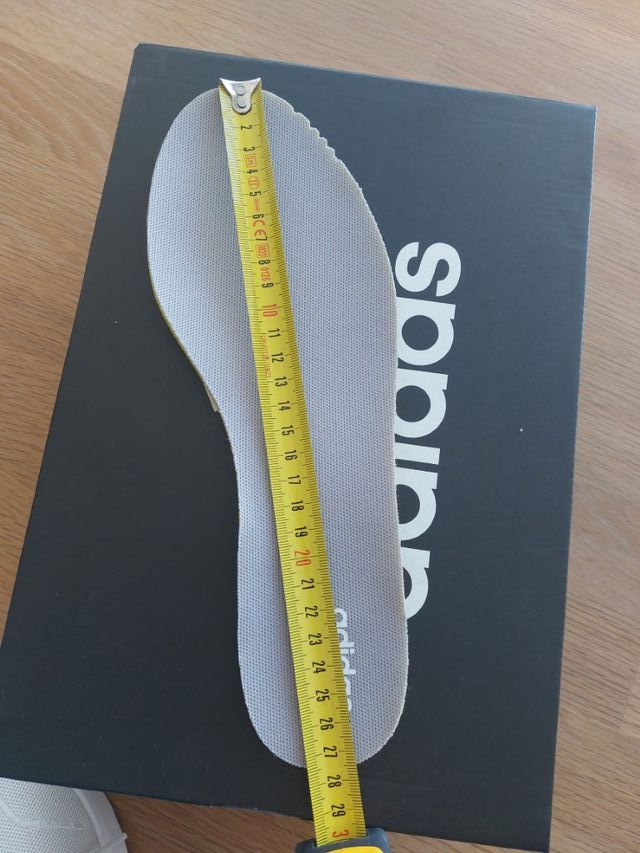 T42 2/3. Adidas Nuevas Nebzed