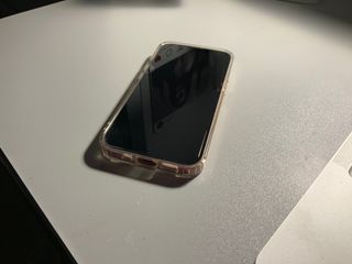 iPhone 13 Rojo Impecable Enero 2024