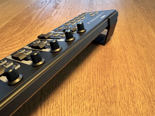 Soporte KORG nanoKONTROL2 (Baja)