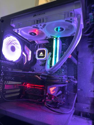 PC Gamer AMD Liquida Corsair