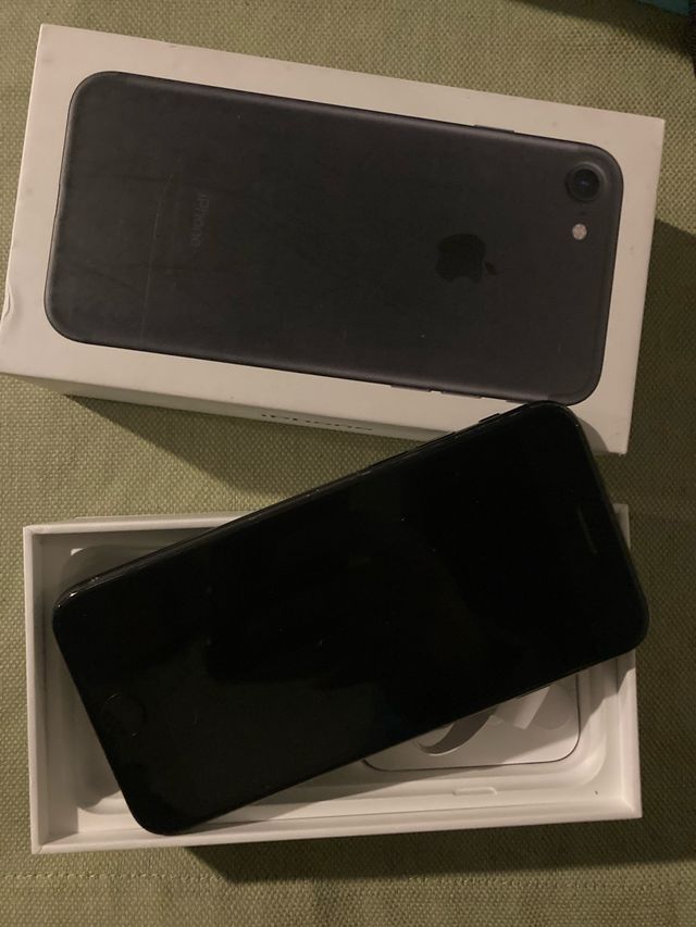 iPhone 7 Nero con Scatola
