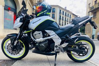 Kawasaki Z750 A2 25 kW(totalmente legal para A2)