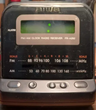 Radio Despertador Aiwa FR-A250