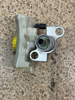 Bomba de freno Audi A4 (2001)