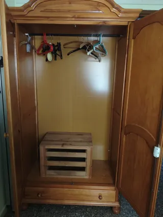 Armario de pino 2 puertas