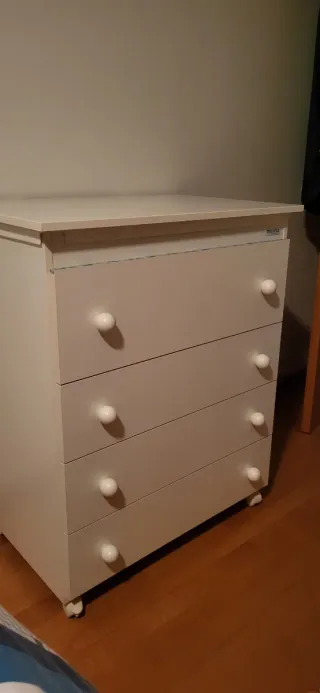REGALO CUNA.Cómoda bebé 4 cajones blanca.
