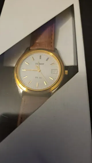 Reloj Tissot Esfera Blanca y Correa Marrón