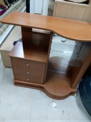 Mueble auxiliar madera y cristal