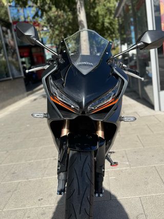 HONDA CBR 650 R