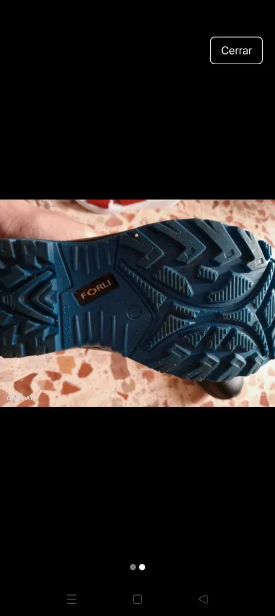 Zapatos de seguridad negros y azules