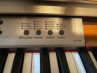 Piano Yamaha Clavinova CLP 230