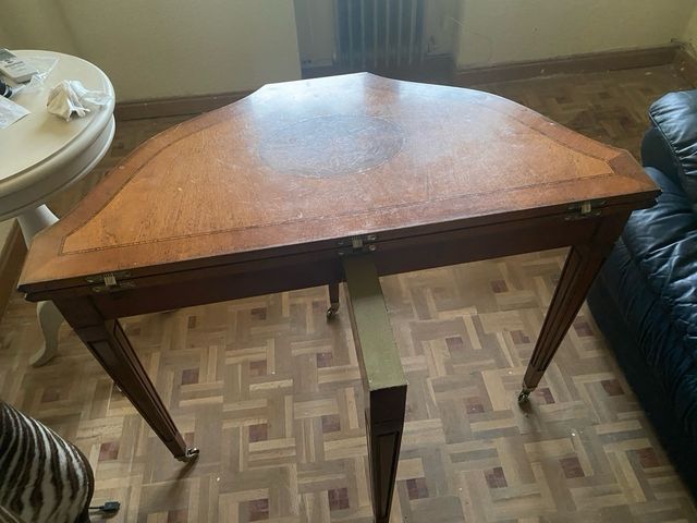 Mesa consola clásica de madera