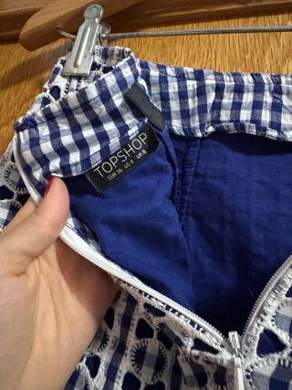 Falda cuadros azul y blanco