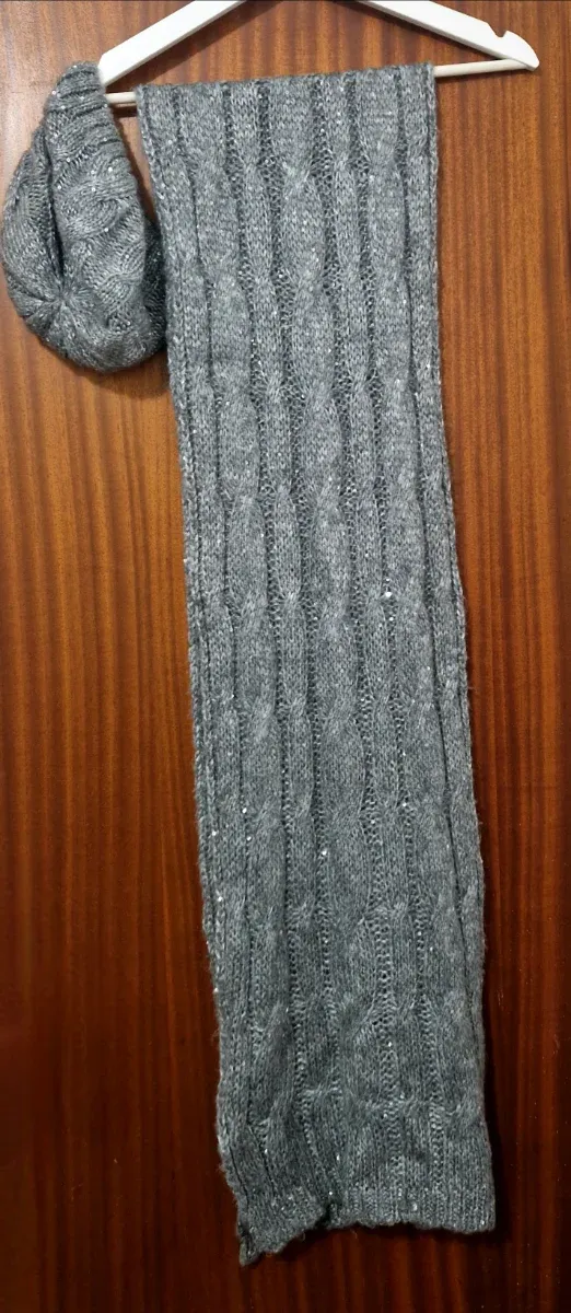 Conjunto Bufanda y Gorro Tejido