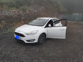 Ford Focus 2017 (Negociable)
