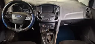 Ford Focus 2017 (Negociable)