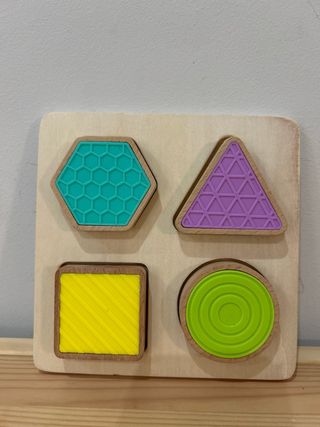Puzzle sensorial 4 formas geométricas