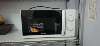 Microondas Taurus Compacto 700W