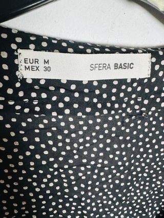 Blusa Sfera Topos Blancos Talla M